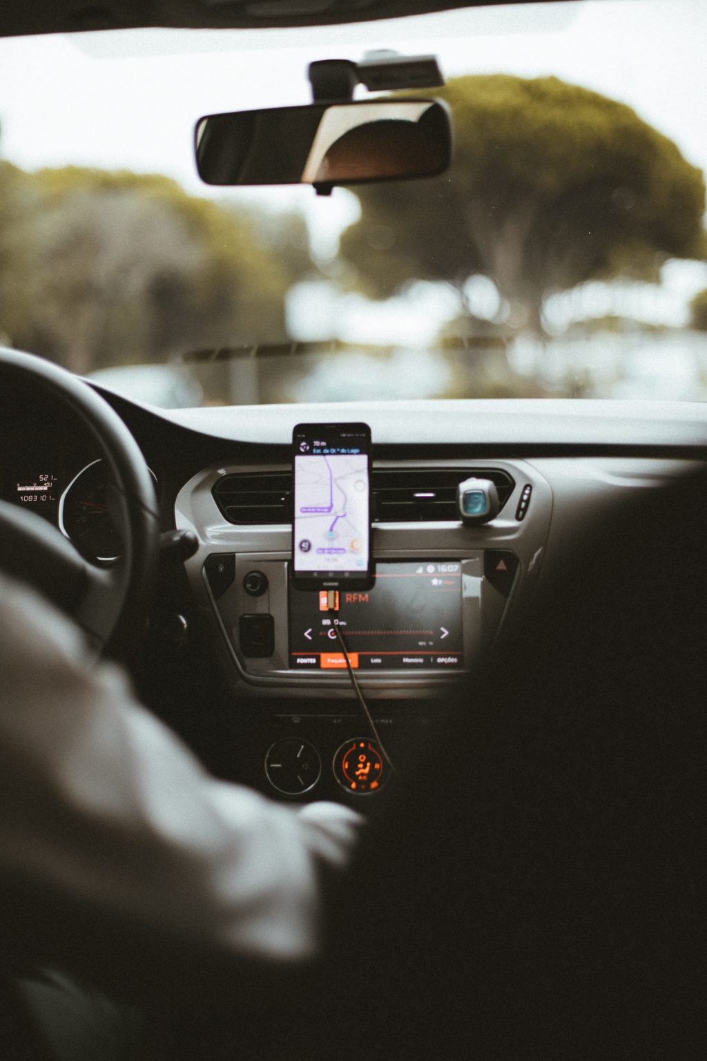 The Dangers Of Uber And Lyft & How To Stay Vigilant | CrossBreed Blog